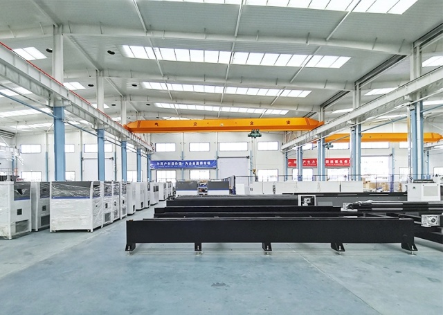 3ee79231d8571bf1fb3735779a9a15.jpg@95Q